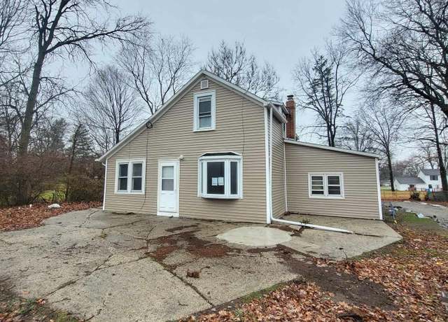 Property at 1328 E Paulding Rd, Fort Wayne, IN 46816, 4 beds, 1 bath
