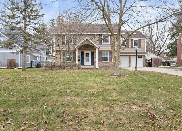 Property at 1440 E Lasalle Ave, South Bend, IN 46617, 4 beds, 2.5 baths