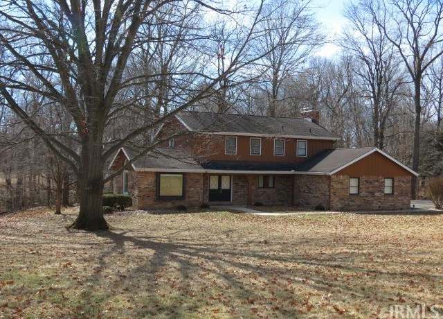 Property at 1785 W Farview Dr, Peru, IN 46970, 4 beds, 2.5 baths