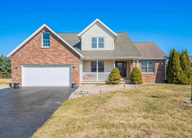 Property at 1435 Yantis Blvd, Logansport, IN 46947, 5 beds, 2.5 baths