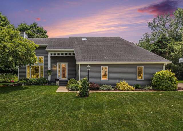 Property at 51790 Sulkey Ct, Granger, IN 46530, 3 beds, 2.5 baths