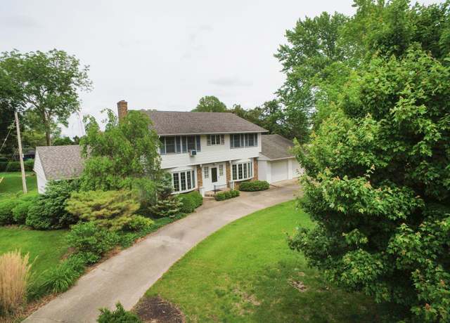 Property at 1301 E 4th St, Fowler, IN 47944, 5 beds, 3.5 baths