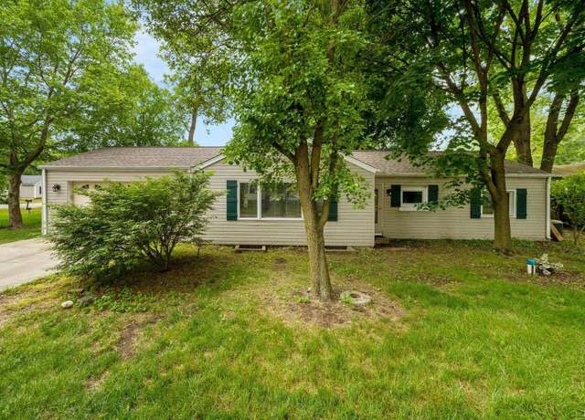 Property at 51662 Kenilworth Rd, South Bend, IN 46637, 1 bed, 1.5 baths
