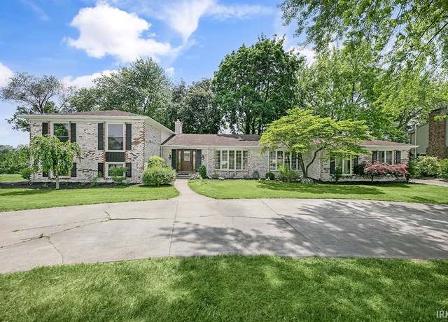 Property at 3111 N Eastlake Dr, Elkhart, IN 46514, 5 beds, 3.5 baths