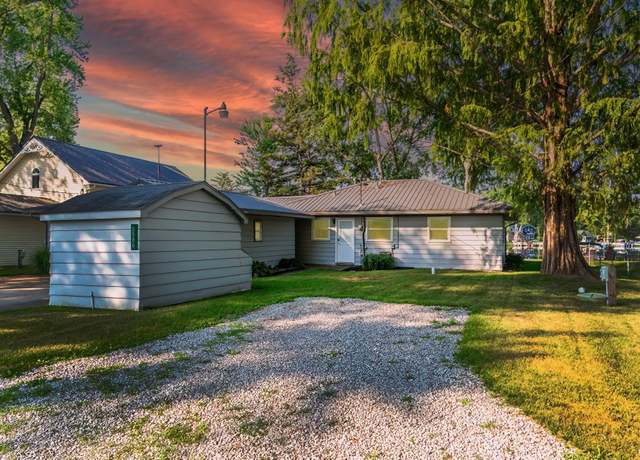 Property at 586 S Lakeshore Dr, Kimmell, IN 46760, 3 beds, 1 bath