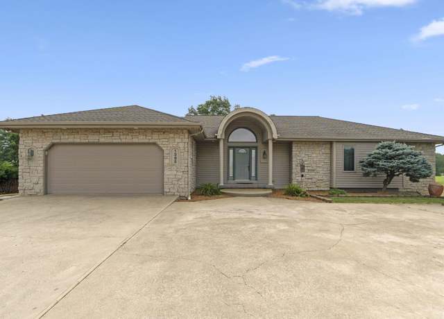 Property at 1395 S Zimmer Rd, Warsaw, IN 46580, 3 beds, 2 baths