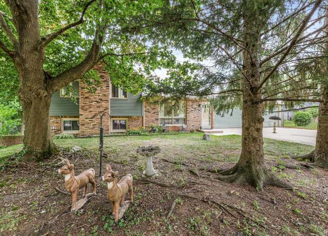 Property at 18015 Chipstead Dr, South Bend, IN 46637, 4 beds, 2 baths