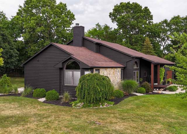 Property at 570 Bough Ct, Wabash, IN 46992, 4 beds, 3.5 baths