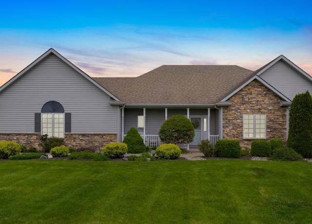 Property at 4150 N Sheldon Road Rd, Churubusco, IN 46723, 3 beds, 2.5 baths