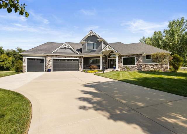 Property at 5725 Deer Hollow Dr, South Bend, IN 46614, 4 beds, 3.5 baths