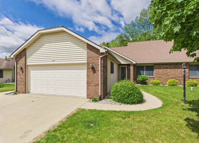 Property at 1205 Lakewood Hills Dr, Warsaw, IN 46580, 3 beds, 3 baths