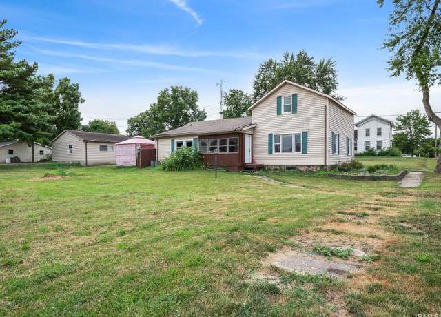 Property at 235 W Railroad St, Waterloo, IN 46793, 4 beds, 1 bath