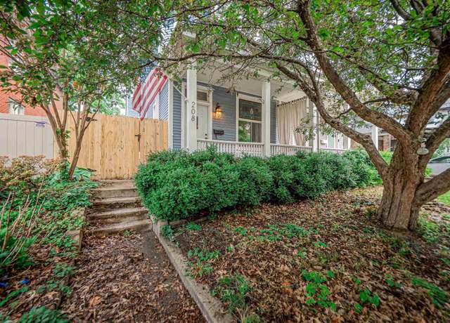 Property at 208 Oak St, Evansville, IN 47713, 4 beds, 2.5 baths