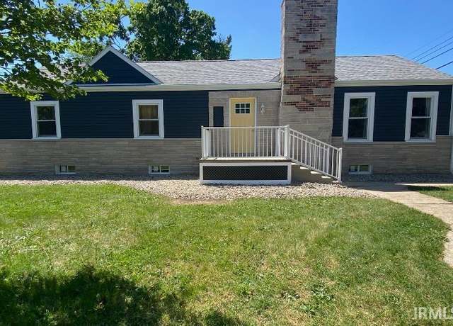 Property at 204 E Main St, Fowler, IN 47944, 3 beds, 2 baths