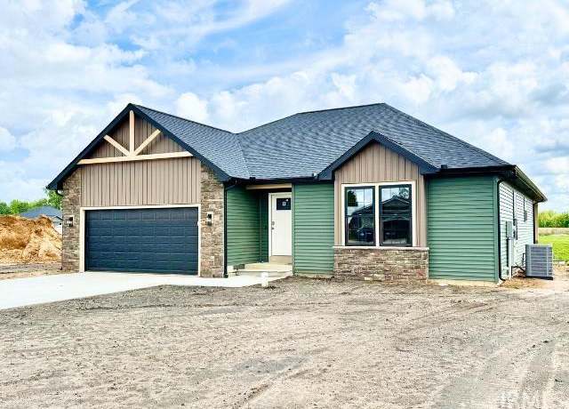 Property at 7829 E Goodison Rd, North Webster, IN 46555, 3 beds, 2.5 baths