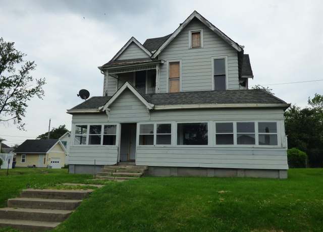 Property at 458 S Main St, Frankfort, IN 46041, 5 beds, 2 baths