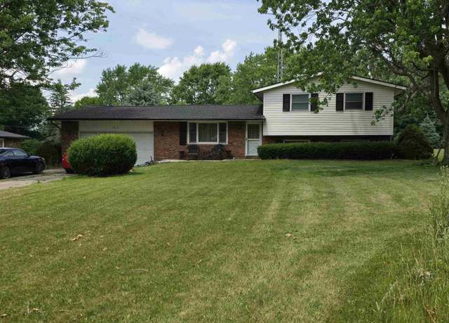 Property at 3012 E Chesterfield Ln, Muncie, IN 47303, 3 beds, 2 baths