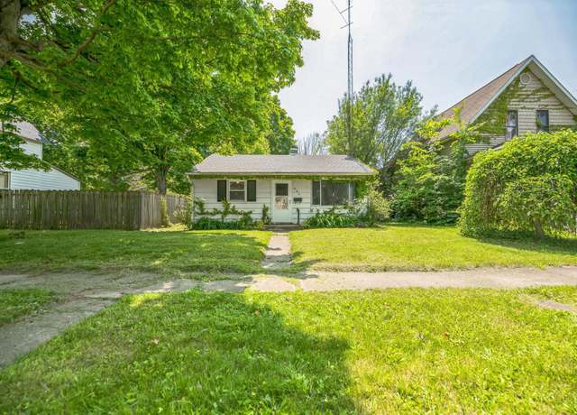 Property at 309 W 11th St, Rochester, IN 46975, 2 beds, 1 bath