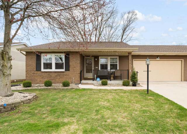 Property at 1914 Stonehedge Ln, South Bend, IN 46614, 3 beds, 2 baths