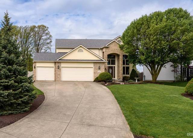 Property at 1916 Deer Lodge Dr, Fort Wayne, IN 46818, 4 beds, 3.5 baths