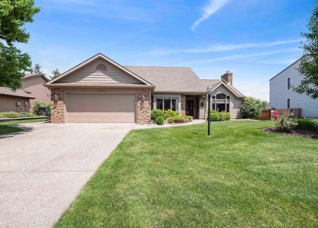 Property at 1031 Skyline Pass, Fort Wayne, IN 46825, 4 beds, 2.5 baths