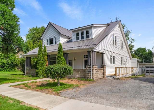 Property at 725 E Fort Wayne St, Warsaw, IN 46580, 4 beds, 3.5 baths