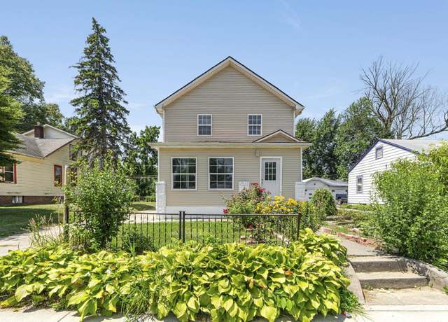 Property at 2832 Abbott St, Fort Wayne, IN 46806, 3 beds, 3 baths
