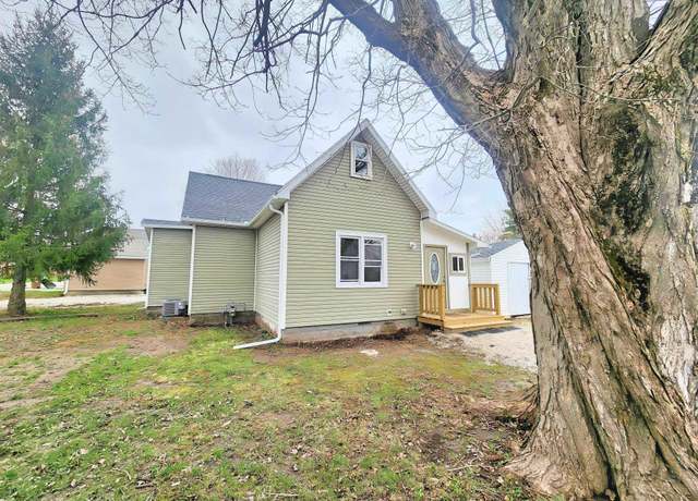 Property at 205 1st St, New Market, IN 47965, 2 beds, 1.5 baths