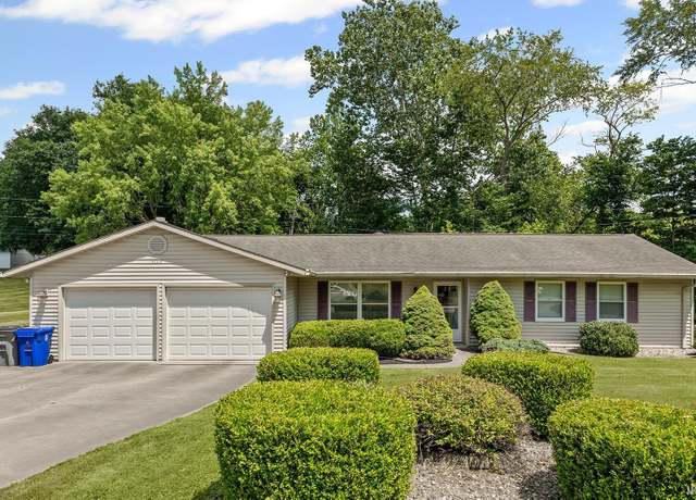 Property at 4104 Blue Spruce Hill Dr, Kokomo, IN 46902, 4 beds, 3 baths