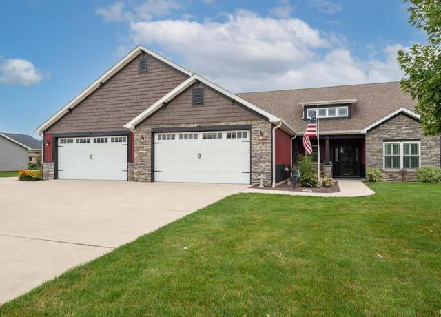 Property at 304 Shamrock Ave, Greentown, IN 46936, 3 beds, 2.5 baths