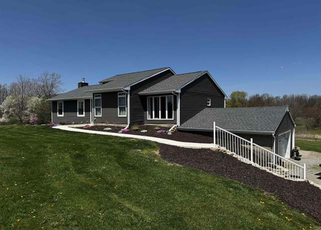 Property at 6891 E Hopewell Rd, Avilla, IN 46710, 4 beds, 2 baths