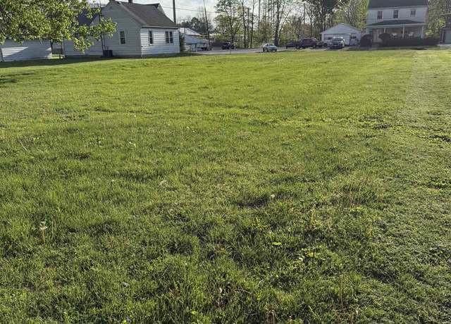 Property at 418 N Union St, Winchester, IN 47394