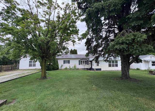 Property at 6838 1st Rd, Bremen, IN 46506, 4 beds, 3 baths