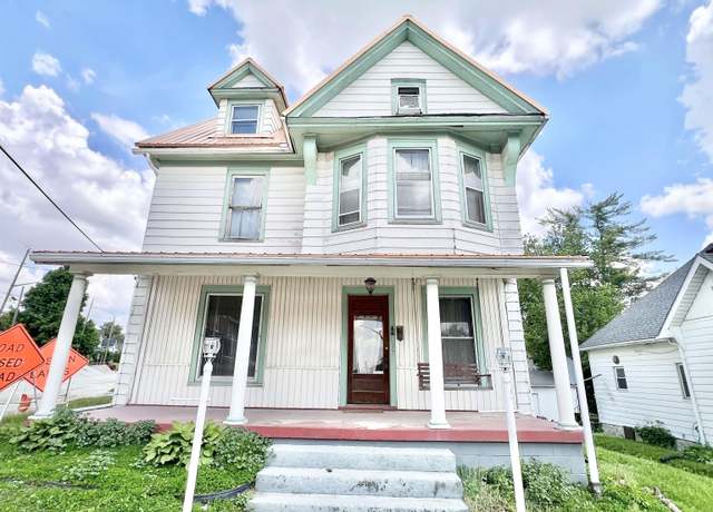 Property at 857 Byron St, Huntington, IN 46750, 3 beds, 1.5 baths