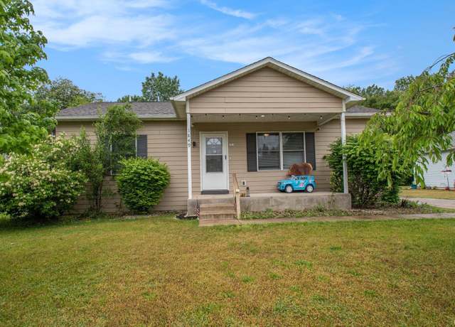 Property at 1849 N Meade St, South Bend, IN 46628, 3 beds, 1 bath