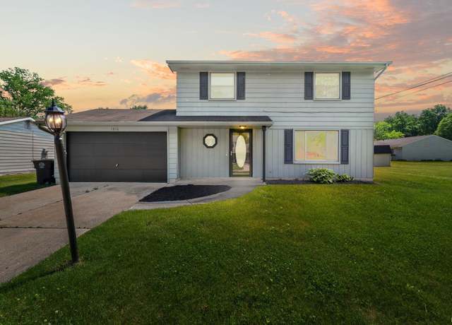 Property at 1816 Montgomery Ct, Fort Wayne, IN 46815, 4 beds, 1.5 baths