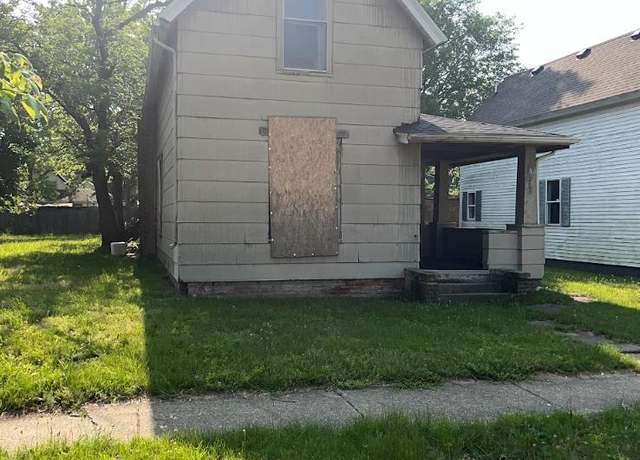 Property at 816 Allen St, South Bend, IN 46616, 3 beds, 1 bath