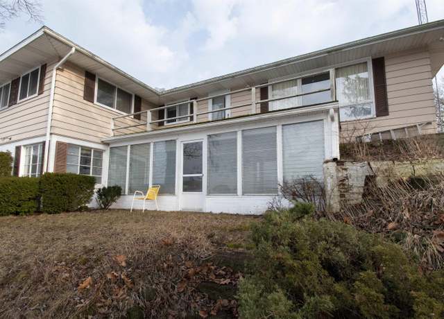 Property at 1895 W 570 N, Howe, IN 46746, 3 beds, 2 baths