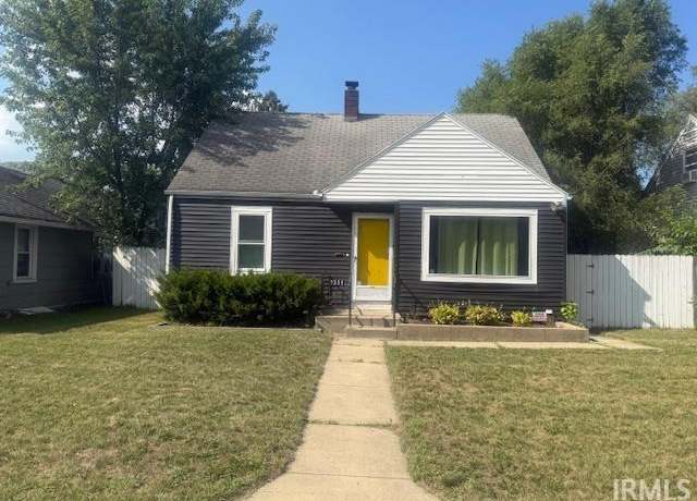 Property at 1351 Bissell St, South Bend, IN 46617, 4 beds, 1 bath
