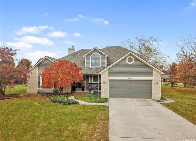 Property at 2705 Riveroak Dr, Fort Wayne, IN 46825, 3 beds, 2.5 baths