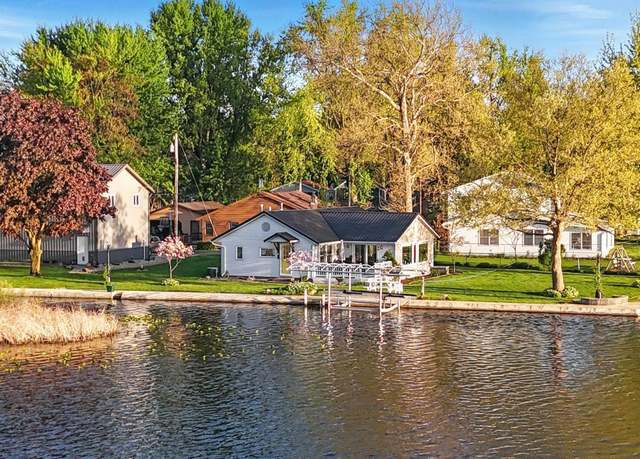 Property at 5435 E 610 S, Wolcottville, IN 46795, 2 beds, 1 bath