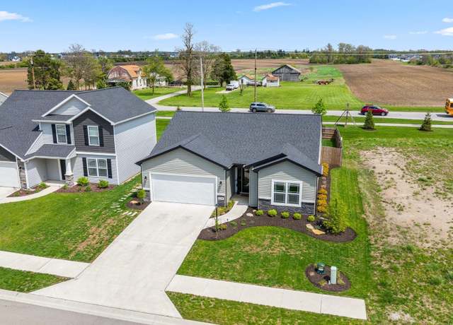 Property at 230 Brescia Dr, Fort Wayne, IN 46814, 3 beds, 2 baths