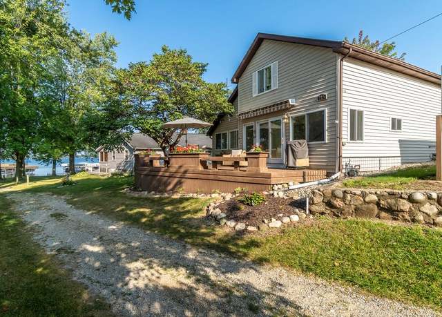 Property at 116 Lakeside Ct, Fremont, IN 46737, 2 beds, 1 bath
