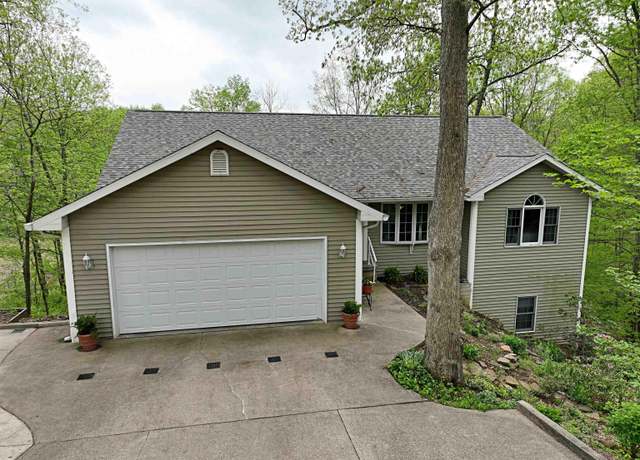 Property at 1196 Bellgrade Dr, Loogootee, IN 47553, 4 beds, 3 baths
