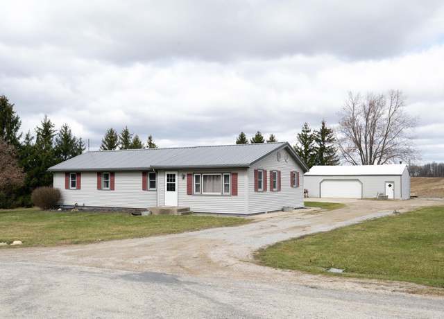 Property at 1965 E 400 North, Columbia City, IN 46725, 3 beds, 1.5 baths
