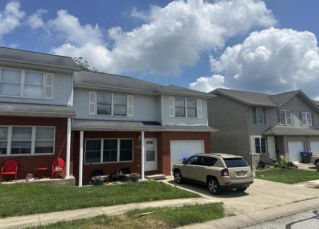 Property at 3881 & 3883 S Cramer Cir, Bloomington, IN 47403, 4 beds, 5 baths