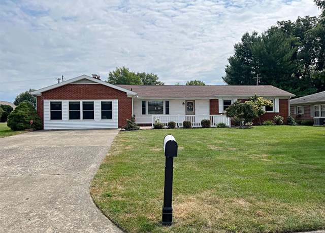 Property at 127 Meadow Ln, Linton, IN 47441, 3 beds, 2 baths