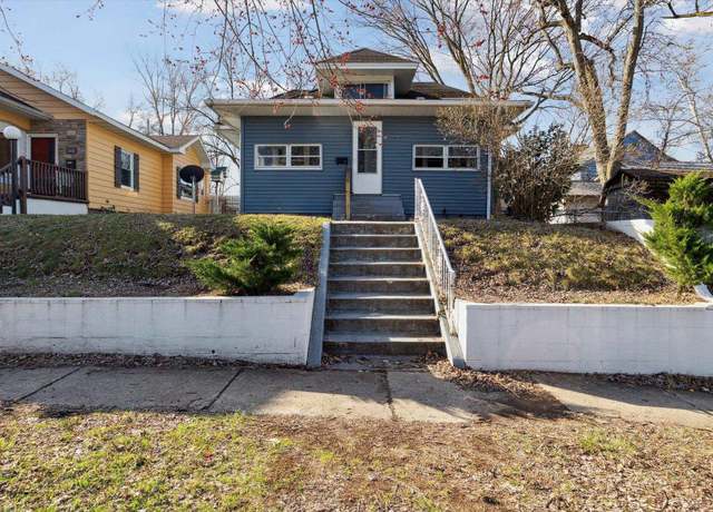 Property at 302 Howard St, South Bend, IN 46617, 3 beds, 1 bath