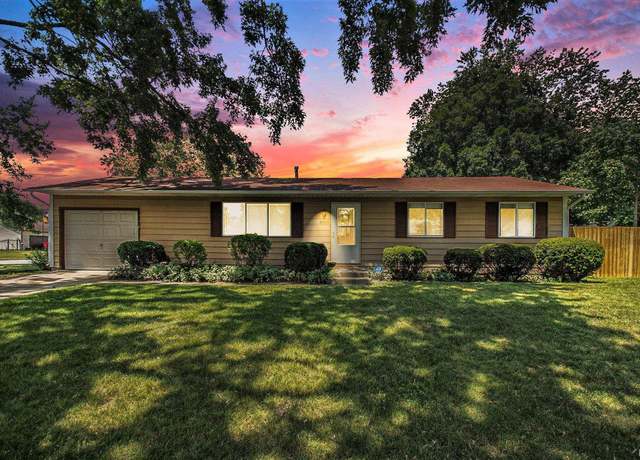 Property at 2404 Hummel Dr, Mishawaka, IN 46544, 3 beds, 2 baths