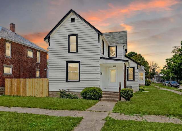 Property at 44 E Taylor St, Huntington, IN 46750, 3 beds, 1 bath